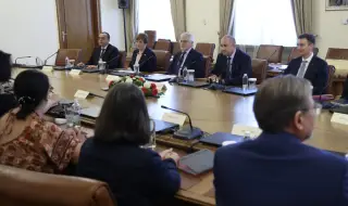 Радев: Имаме амбиция да развиваме научна инфраструктура