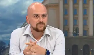 Светлин Тачев пред ФАКТИ: Предложението за референдум на Радев е опит за директна мобилизация по оста "народ-власт"