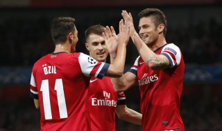 Арсенал се дъни, Челси бие в Англия