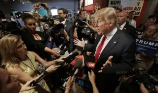 Тръмп отново призова ръководството на "победения" Иран "да моли за милост"