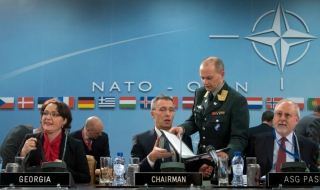 Сърбия няма намерение да влиза в НАТО - Февруари 2016