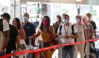 Заразените с COVID-19 в света вече са над 20 милиона