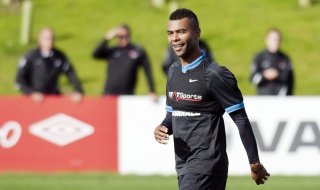 Ашли Коул напуска Челси