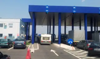 Интензивен е трафикът за камиони на някои от граничните пунктове с Румъния и Турция