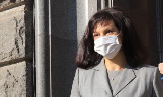 Дариткова: БСП не познава закона за внасяне на ваксини