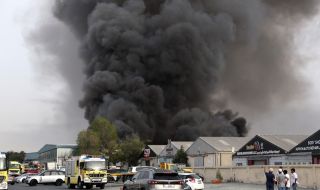16 души загинаха при пожар в жилищна сграда (СНИМКИ)