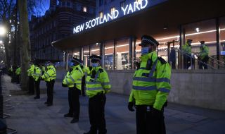 Десетки бяха арестувани на протест във Великобритания