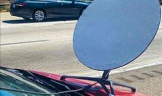 Глобиха шофьор на Toyota, инсталирал сателитна антена на колата си