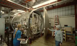 Плазмен скок към Марс или как NASA събуди метален звяр от 60-те години (ВИДЕО)