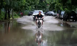 Най-малко 41 жертви след опустошителните наводнения във Виетнам