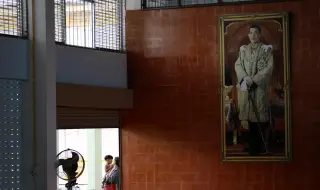 Въоръжен младеж взе ученици и учители за заложници в Южен Тайланд