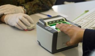 Нов закон! Русия иска пръстови отпечатъци и медицински изследвания от работещите чужденци