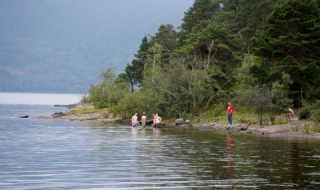 Изнасилвач избяга от затвор със сърф