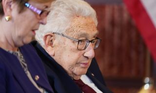 Кисинджър: Време е за мир в Украйна