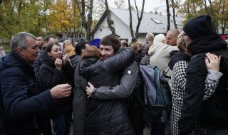 Франция: Руснаците, бягащи от мобилизация, няма да получават автоматично френски визи
