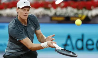 Яник Синер се класира за полуфиналите в Мадрид 