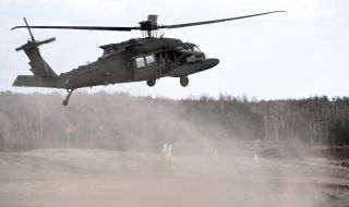 Три хеликоптера от САЩ пристигнаха в Украйна