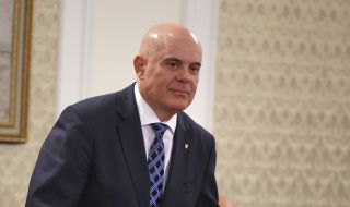 Адела Качаунова: И 14 гласа "за" отстраняването на Иван Гешев във ВСС може да са достатъчни