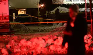 Автомобил се блъсна няколко пъти във вратата на синагога в Ню Йорк