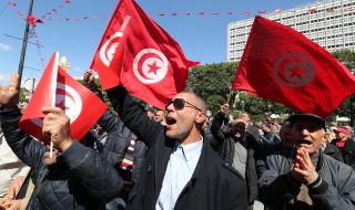 Тунис забрани събирания в централите на опозиционната партия "Ан Нахда"