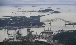 Китай обвини САЩ в планове да превземат Панамския канал