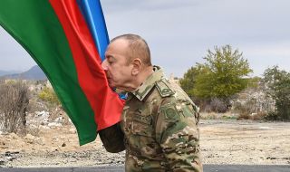 Франция трябва да даде Марсилия на Армения, каза Алиев