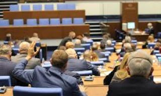 Гледат промени в Закона за личната помощ