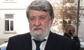 Вежди Рашидов: Бях заплашван по телефона, че ще има протест