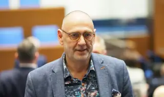Любен Дилов-син не се закле като депутат заради инсулт