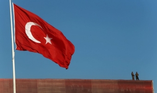 Отбранителни системи ще пазят турския парламент