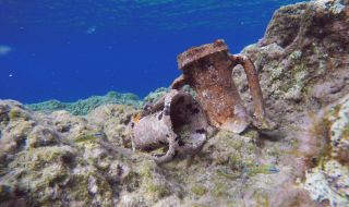 Десетки древни артефакти бяха открити на дъното на Средиземно море (СНИМКИ)