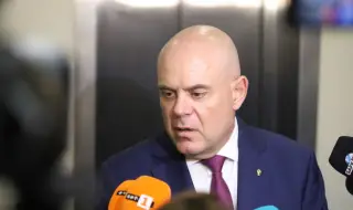 Иван Гешев: Няма да позволим България да участва в безсмислената война в Украйна