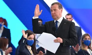 Лошото ченге на Кремъл: Ако не приеме мира, Украйна е изправена пред безусловна капитулация и изчезване