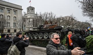 Ответен удар! Русия ще постави унищожено в Украйна натовско военно оборудване пред западни посолства в Москва