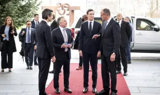 Разговорите за Украйна в Берлин продължават днес, Уиткоф отбеляза "значителен напредък"