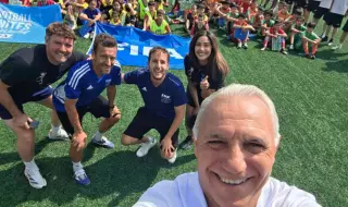 Христо Стоичков откри нова академия на ФИФА