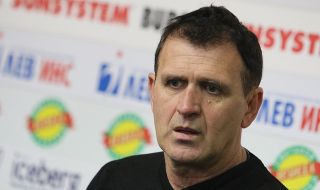 Ръководството на ЦСКА с ултиматум към Акрапович