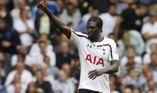 Тотнъм освободи Емануел Адебайор