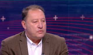 Ангел Найденов: Само Унгария и България не помагат на Украйна с оръжие