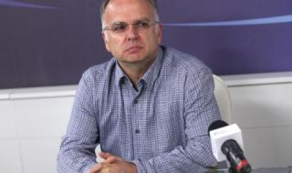 Боян Чуков: Чистят безкомпромисно пробългарските политици в Скопие