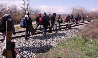 Македонската полиция откри 73 имигранти, скрити в камион