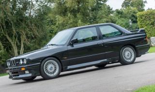 Продава се 33-годишно BMW 3er (E30) за... 100 000 лв.