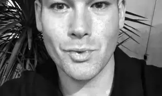 Звездата от „Емърдейл“ и „Холиокс“ Майкъл Барън починал по време на екстремен секс