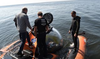 Три подводници излязоха едновременно на повърхността в Арктика