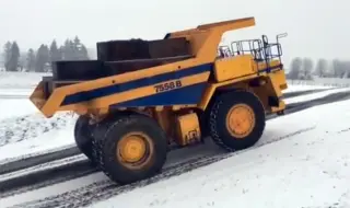 Вижте как работи спомагателната електроника на БелАЗ (ВИДЕО)