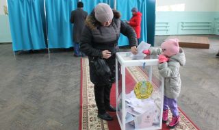 Висока активност и малко нарушения на изборите за долна камара на парламента (СНИМКИ)