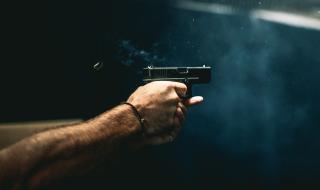 Мъж опита да убие бебе на 10 месеца. Вижте защо