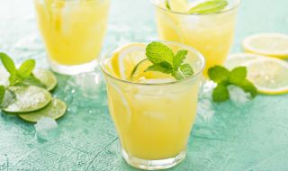 Рецепта на деня: Свежа жълта лимонада