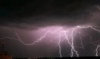 Meteo Bulgaria: Иде нов тежък циклон с огромни порои след 72 часа!