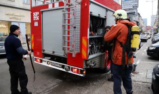 Голям пожар избухна в Галиче, вадиха жена в безпомощно състояние